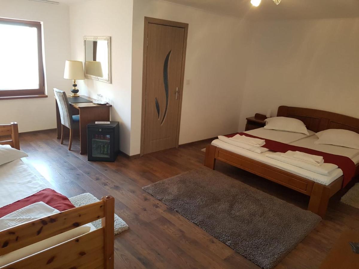 Casa Irinella Bed and Breakfast Satu Mare Eksteriør billede